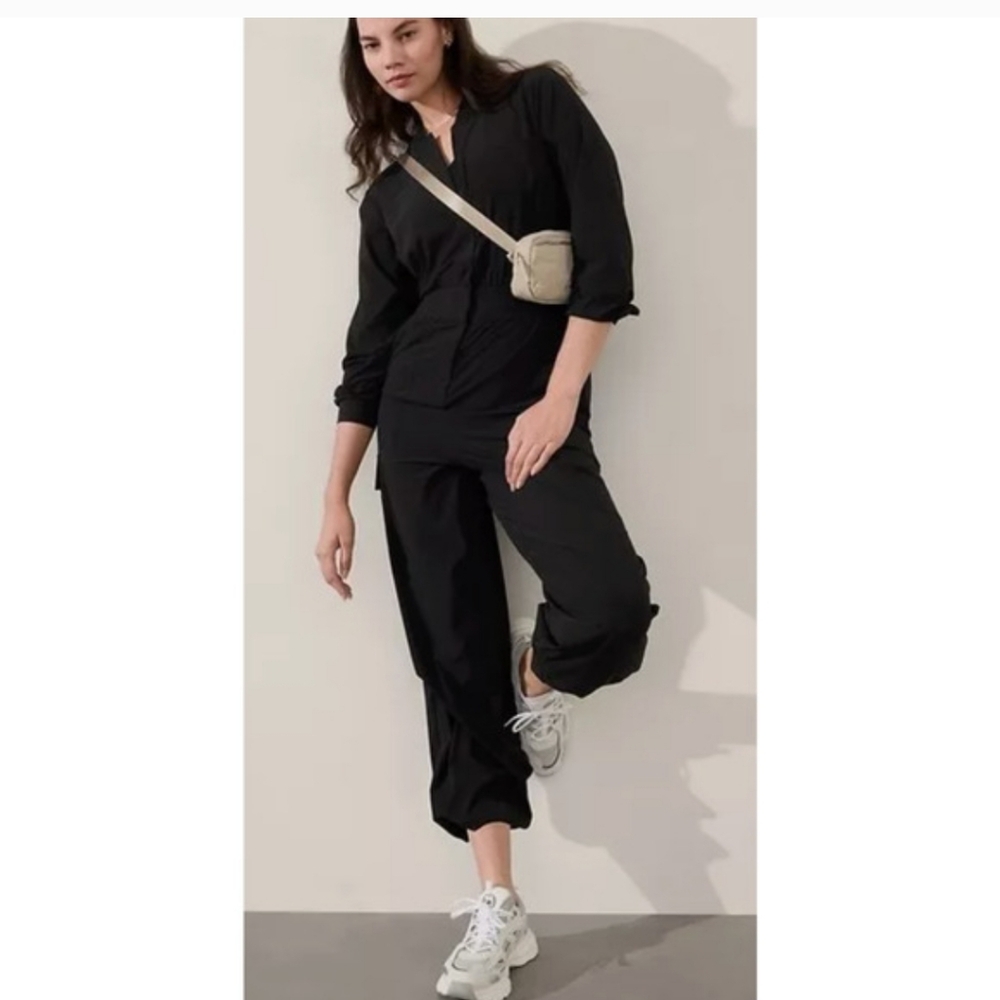 NWT-Athleta Black Brooklyn Long Sleeve Jumpsuit Size 0
